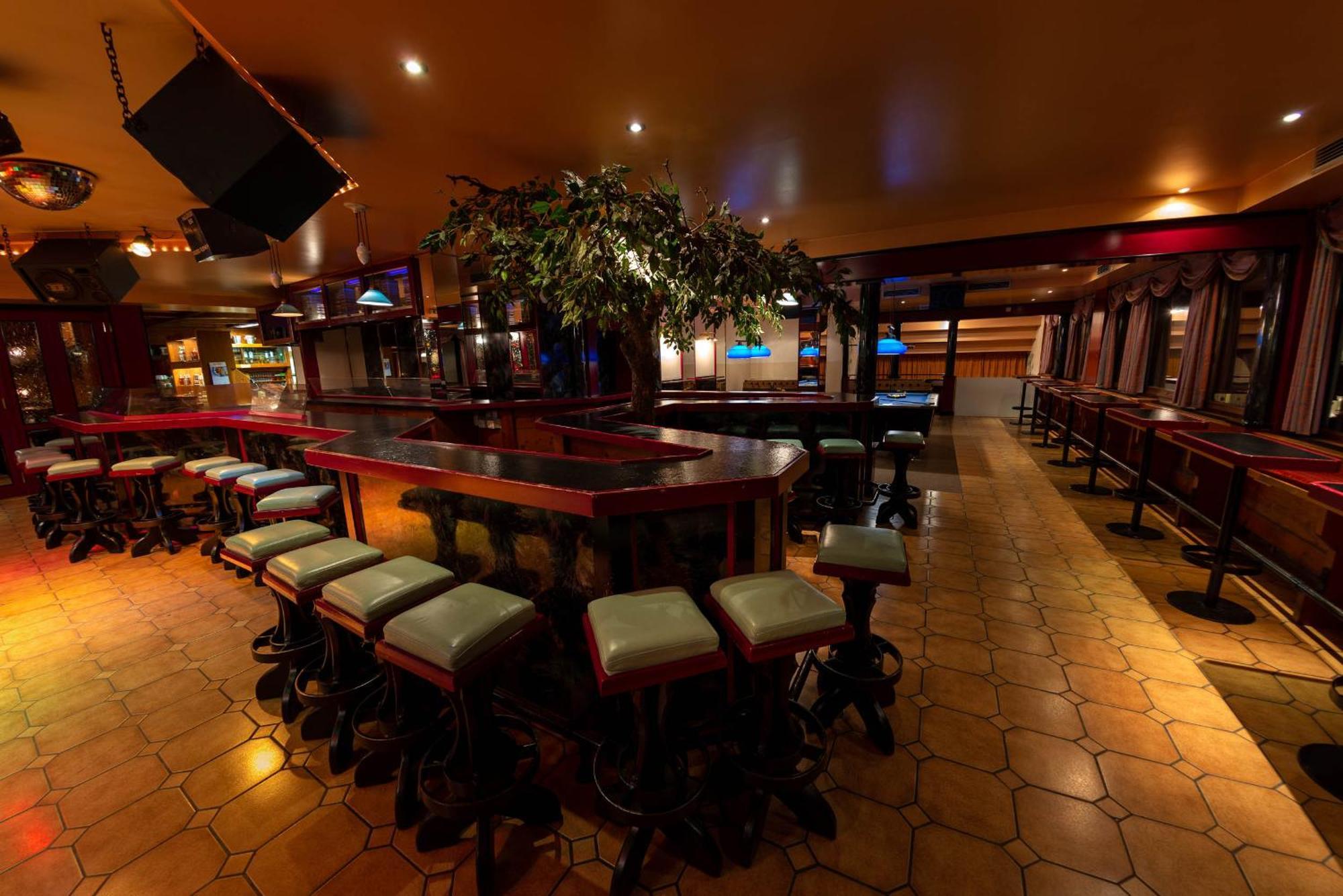 Hotel Brunella ฟานดันส์ ภายนอก รูปภาพ